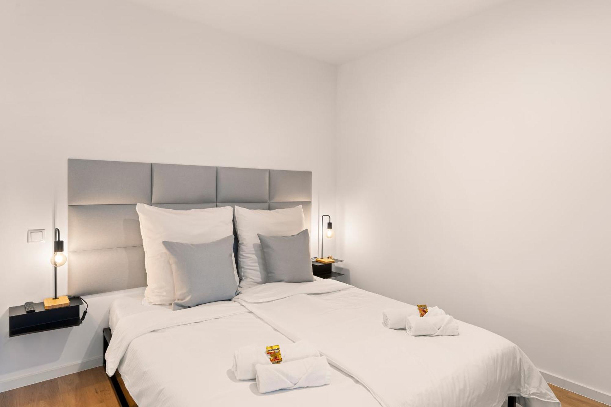 Modernes Apartment Am Gleispark โอลเดนบวร์ก ภายนอก รูปภาพ